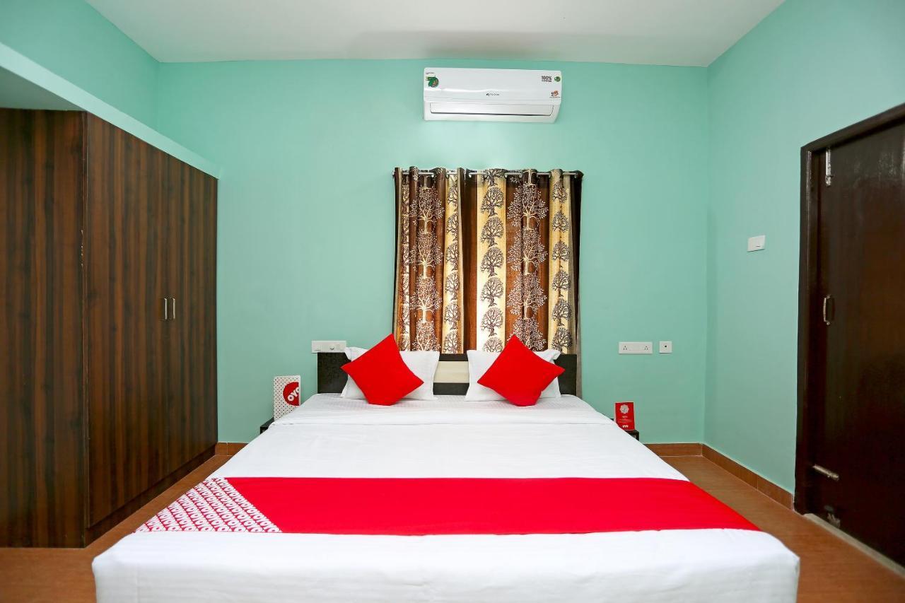 Oyo 17276 The Maple Tree Hotels Бхубанешвар Екстериор снимка
