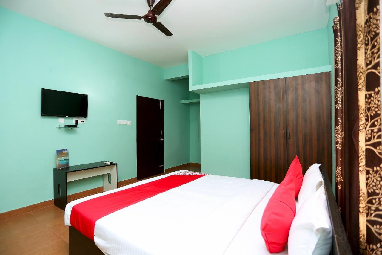 Oyo 17276 The Maple Tree Hotels Бхубанешвар Екстериор снимка