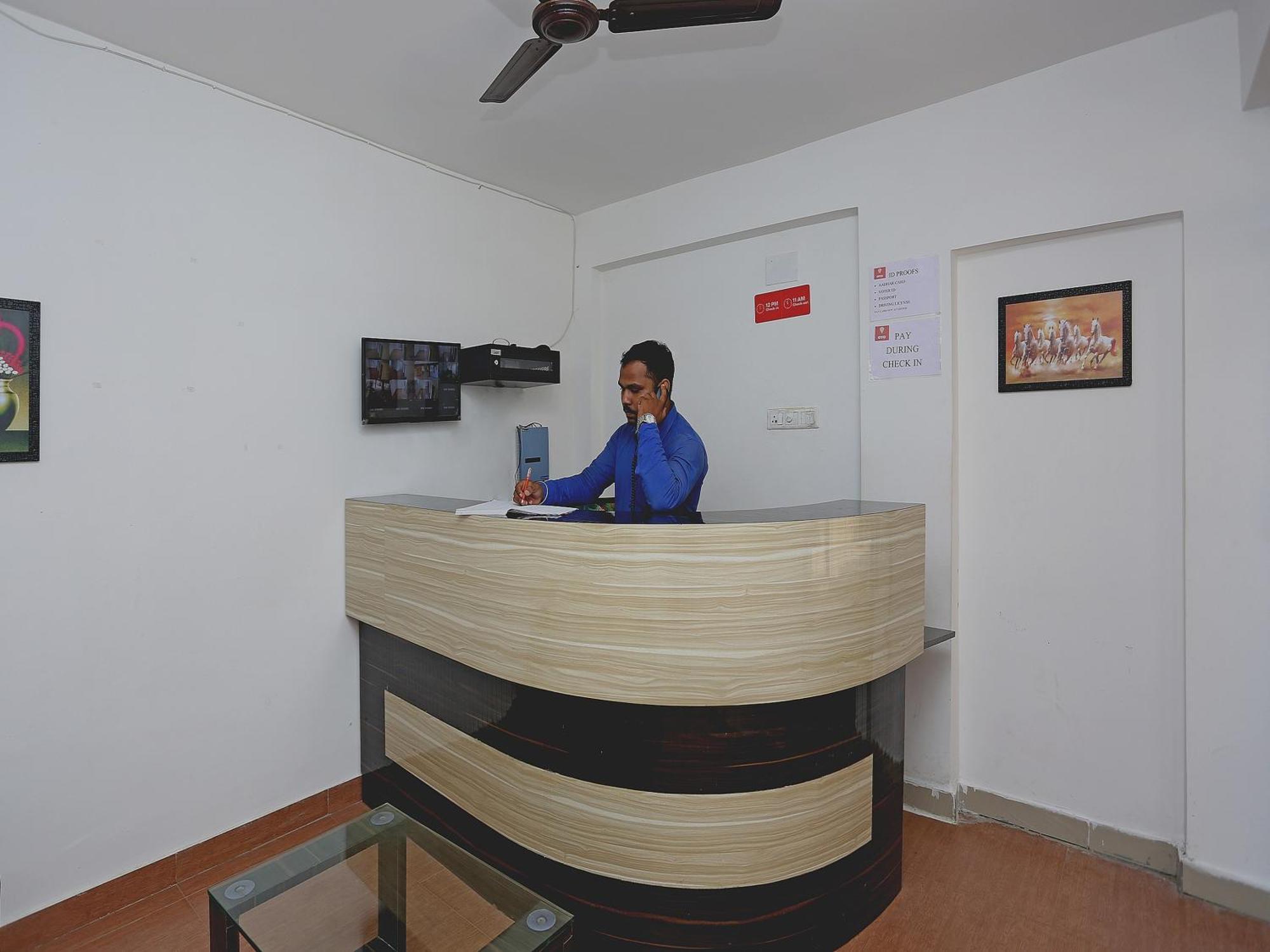 Oyo 17276 The Maple Tree Hotels Бхубанешвар Екстериор снимка