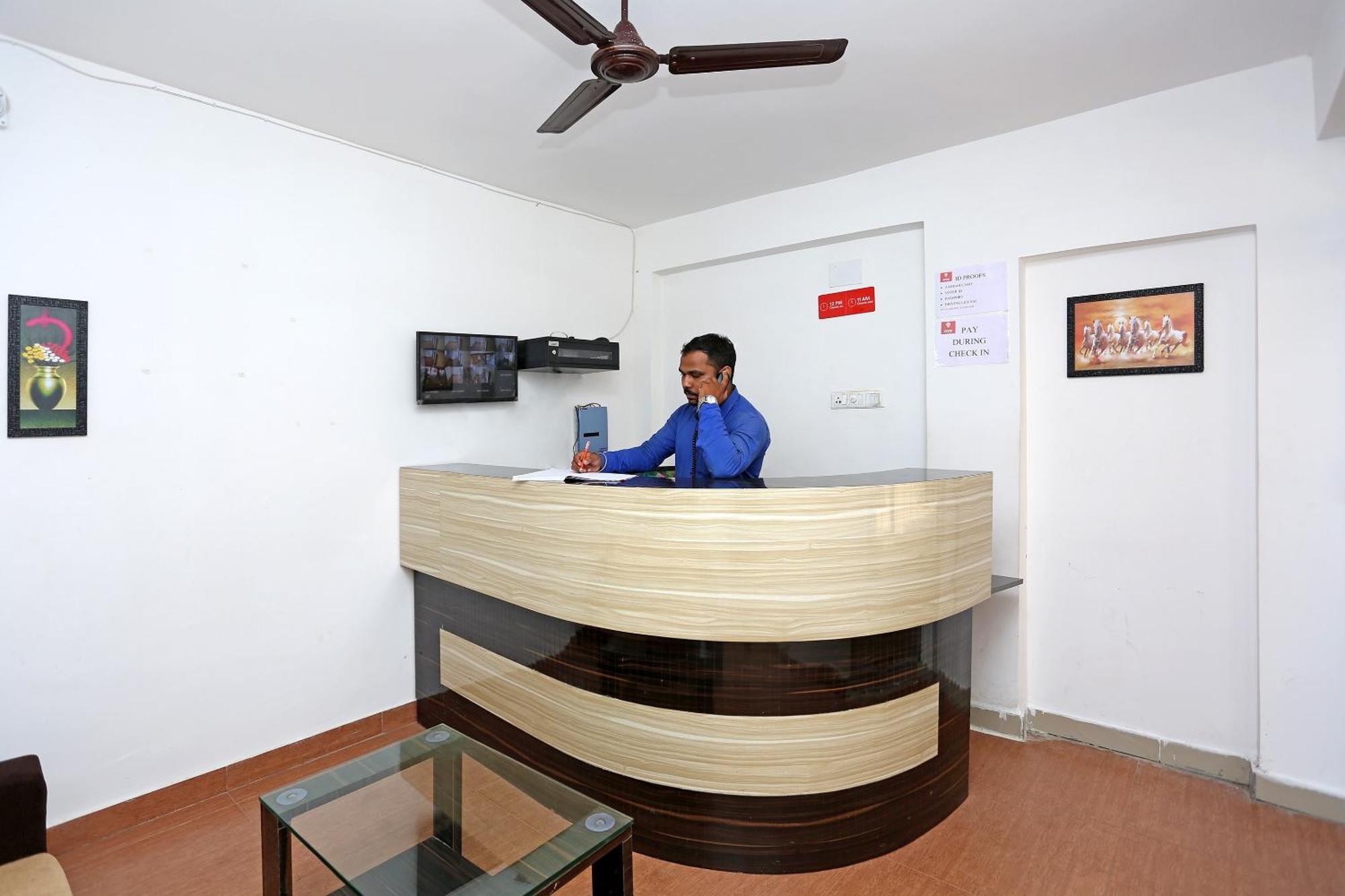 Oyo 17276 The Maple Tree Hotels Бхубанешвар Екстериор снимка